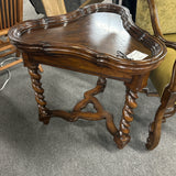 Accent table