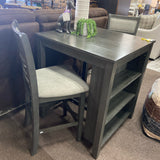 Table & Chairs