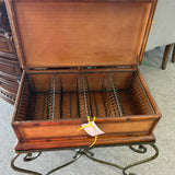 Accent table