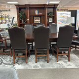Runyon's Dining Set