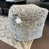 Pouf