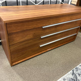 Modani Dresser
