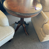 Accent table