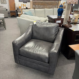 Craftmaster Swivel chair