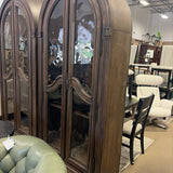 Hooker Curio