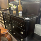 Rooms2Go Dresser