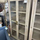 Closeout Curio