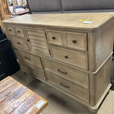Haverty's Dresser
