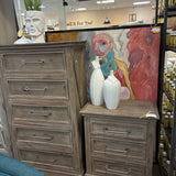 MODEL HOME Chest