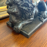 Statue