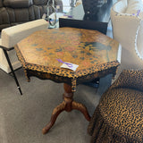Accent table