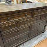 Haverty's Dresser