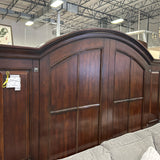 King Carolina furniture company Bedroom Set