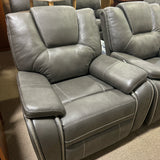 Closeout Recliner