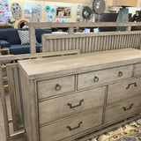 King Closeout Bed only