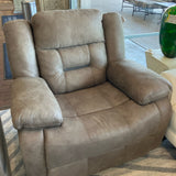 Closeout Recliner