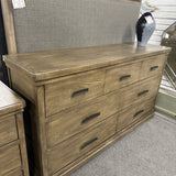 Queen Riverside Bedroom Set