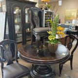 Table & Chairs